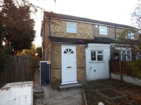 4 Bedroom End of Ter...